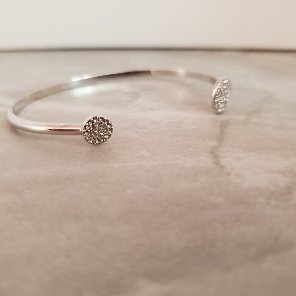✨ Stella and Dot Silver Pave Rhinestones Crystal Minimalist Modern Cuff Bracelet - Picture 7 of 9